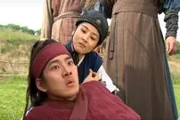 عکس| سفر زمان؛ عکس یادگاری «جومونگ و سوسانو» در «سفارت ایران»؛ 10 سال بعد از سریال جومونگ