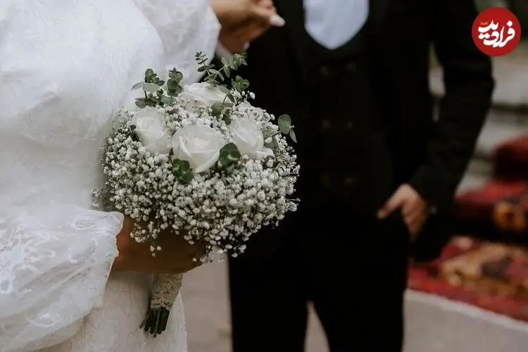 عکس| سفر زمان؛ عکس آتلیه‌ای یک عروس و داماد در تهران؛ 122 سال قبل