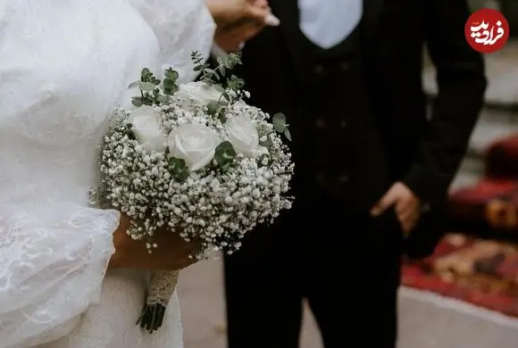عکس| سفر زمان؛ عکس آتلیه‌ای یک عروس و داماد در تهران؛ 122 سال قبل
