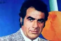 عکس| سفر در زمان؛ «ناصر ملک مطیعی» در فرودگاه مهرآباد؛ سال 1335