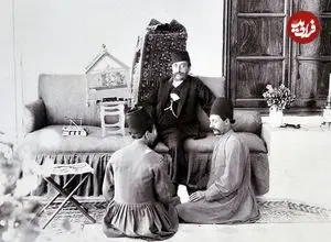 عکس| سفر به ایران قدیم؛ غش کردن «آبدارچی مظفرالدین شاه» و تلاش درباریان برای سرحال آوردن او