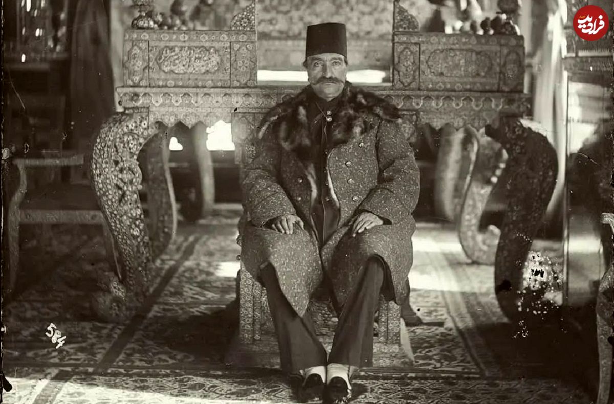 عکس؛ سفر در زمان؛ «ناصرالدین شاه در مراسم طبخ آش در سرخه حصار»؛ سال 1272