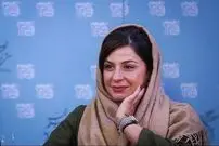 عکس| سفر زمان؛ «اکبر عبدی و سیما تیرانداز» در حاشیه یک برنامه تلویزیونی؛ اواخر دهه 90