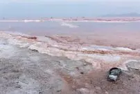 عکسی دیده نشده از قایق سواری روی دریاچه ارومیه؛ ۱۱۲ سال قبل