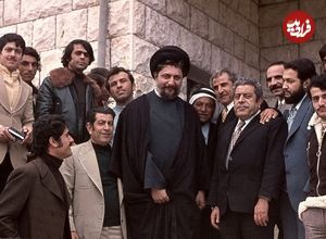 عکس؛ سفر در زمان؛ «امام موسی صدر در حال سخنرانی در مراسم چهلم دکتر شریعتی در بیروت»؛ سال 56