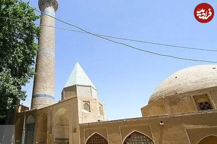 تنها محراب دو طبقه جهان اسلام در این مسجد است 