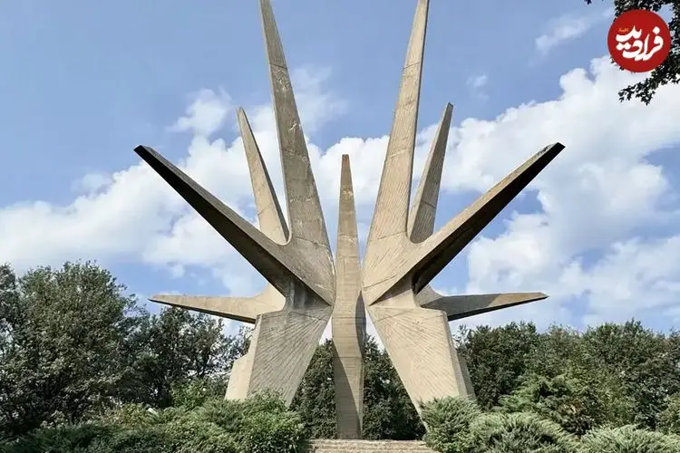 تصاویر| بنای یادبود کوشمای؛ پنج پره بتنی عظیم ۳۰ متری 