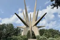 تصاویر| بنای یادبود کوشمای؛ پنج پره بتنی عظیم ۳۰ متری 
