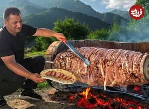 ببینید؛ غذای روستایی در آذربایجان؛ تهیه دونر کباب با گوشت گاو واگیو در طبیعت