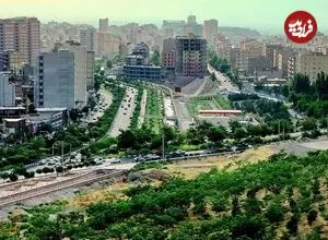عکس| سفر زمان؛ لباس شستن زنان ارومیه‌ای در جوی آب در دوران قاجار