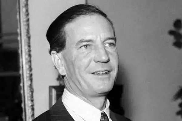 جان لوکاره مأمور اطلاعاتی که نویسنده شد؛ کدام جاسوس شوروی آبروی انگلیسی ها را برد؟