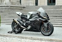 تصاویر؛ ابرموتور نسل ششمی BMW به‌نمایش درآمد؛ پرسروصدا و قدرتمند