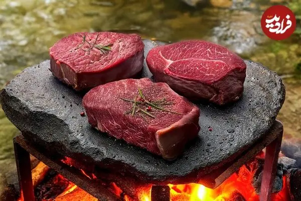 ببینید| غذای روستایی در سوئیس؛ پخت استیک با کره و سیر به همراه سیب زمینی در جنگل