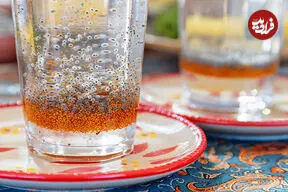 چگونه با تخم شربتی و خاکشیر شربت درست کنیم؟ + روش تهیه