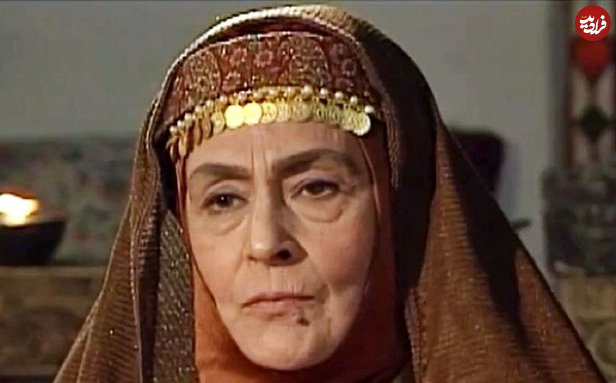 عکس؛ سفر در زمان؛ «ژاله علو» در 83 سالگی در یک مراسم؛ سال 1389