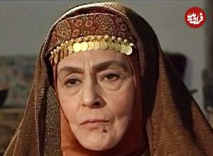 عکس؛ سفر در زمان؛ «ژاله علو» در 83 سالگی در یک مراسم؛ سال 1389