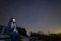ماهواره‌هایی که قرار است آسمان شب را روشن کنند، می‌توانند چشمان ما را بسوزانند