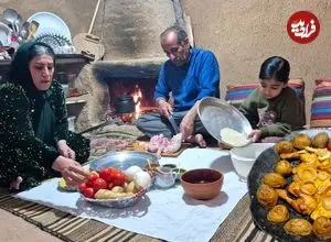 ببینید| غذای روستایی در ایران؛ پخت یک غذای متفاوت با مرغ، گوجه فرنگی و سیب زمینی