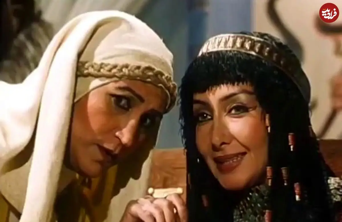 عکس| سفر زمان؛ «کاریماما» 12 سال بعد از سریال «یوسف پیامبر» در 60 سالگی در آغوش پسرش