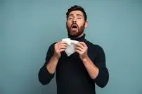 اگر عطسه‌های مکرر را جدی نگیرید کارتان به جراحی می‌کشد