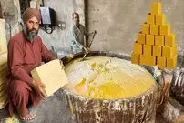 ببینید| مراحل تماشایی تولید صابون رختشویی به روش سنتی و در پاکستان