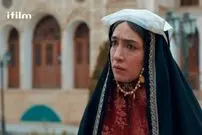 عکس| سفر در زمان؛ «افسرالملوک» سریال بانوی عمارت در یک رستوران؛ سال 1400