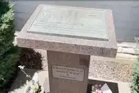 (ویدیو) قبر مریم میرزاخانی کجاست؟  