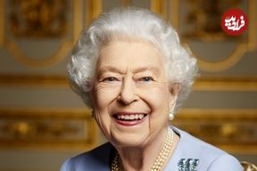 عکس| سفر در زمان؛ «ملکه الیزابت» در حال دریافت مدرک افتخاری لیسانس از دانشگاه لندن؛ سال 1325