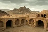 عکس| سفر به ایران قدیم؛ کاروان زنان و مردان خَرسوار در خراسان؛ 140 سال قبل