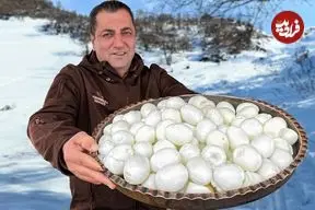 ببینید| غذای روستایی در آذربایجان؛ پخت املت با گوشت چرخ کرده و پنیر در برف