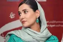 عکس| سفر زمان؛ تیپ و استایل خاص «پریناز ایزدیار» در اکران «زن و بچه»