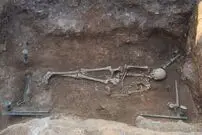 اشراف‌زاده‌ای که با تخت برنز دفن شد
