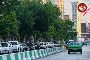 عکس| سفر به تهران قدیم؛ یک دختربچه در میدان شهناز (میدان امام حسین فعلی)؛ دهه 40