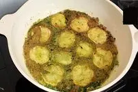 ببینید| طرز تهیه یک کوکو ساده و جدید با اسفناج