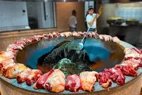 ببینید| غذای خیابانی در ازبکستان؛ پخت 500 کیلو سمرقند پلو برای مراسم عروسی در تاشکند