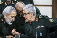 عکس؛ سفر به تاریخ؛ «سردار باقری» در دیدار با «سید ابراهیم رئیسی» در دفتر آستان قدس؛ سال 1396