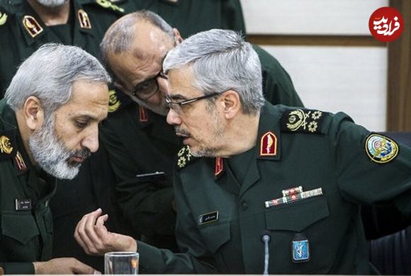 عکس؛ سفر به تاریخ؛ «سردار باقری» در دیدار با «سید ابراهیم رئیسی» در دفتر آستان قدس؛ سال 1396