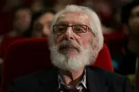 عکس| سفر زمان؛ «داریوش اسدزاده و صدرالدین حجازی» در مراسم تشییع جمشید مشایخی؛ سال 98