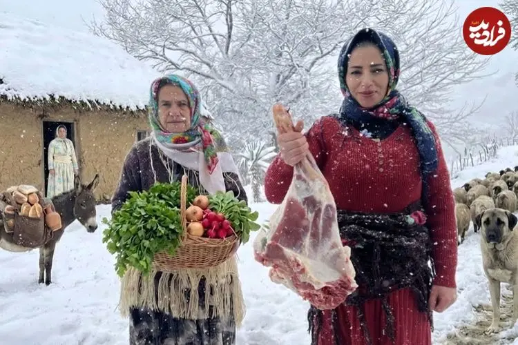 ببینید| غذای روستایی در ایران؛ پخت قرمه سبزی با ران بره در هوای برفی