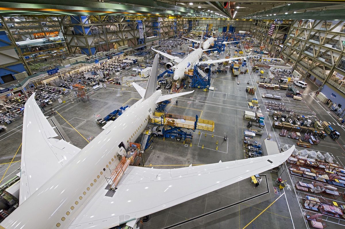 (ویدئو) فرایند ساخت هواپیماهای مشهور و جذاب جهان در کارخانه از نمای نزدیک
