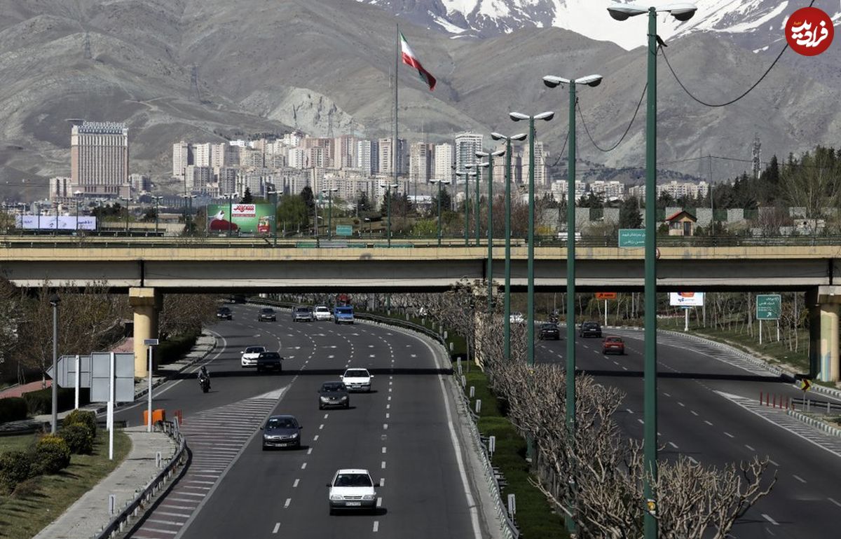(عکس) سفر به تهران قدیم؛ اولین پل هوایی تهران چگونه ساخته شد؟