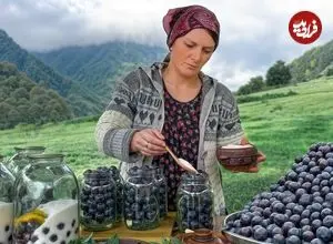 ببینید| غذای روستایی در آذربایجان؛ تهیه کمپوت آلو و پخت خوراک با مرغ در طبیعت
