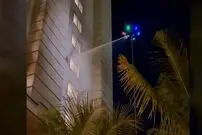 (ویدیو) شیشه پاک‌کن فضایی؛ استفاده از پهپاد برای پاک کردن شیشه های هتل در آمریکا 