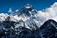 ببینید؛ تاریخ‌سازی در اورست؛ صعود و فرود بدون اکسیژن