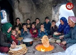 ببینید| غذای روستایی در افغانستان؛ پخت نان سنتی در غار در هوای برفی