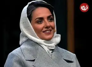 عکس| سفر زمان؛ تیپ و چهرۀ «بیتا سحرخیز» روی صحنۀ تئاتر؛ سال 1403