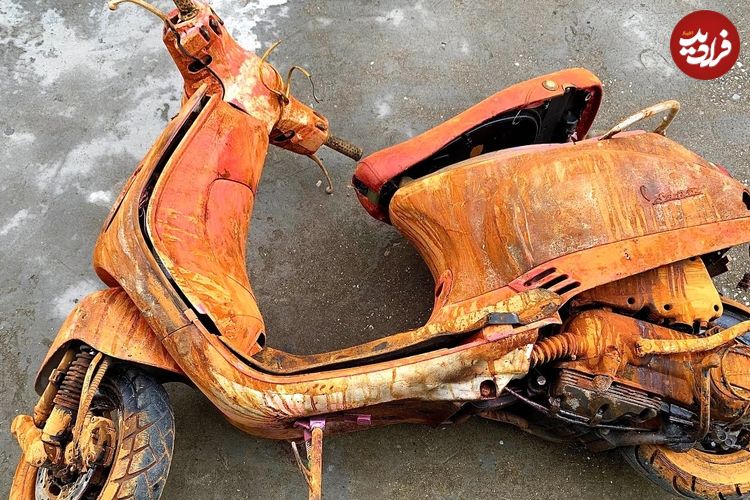 ببینید؛ مراحل بازسازی و تعمیر یک موتورسیکلت وسپای 150 سی سی قدیمی