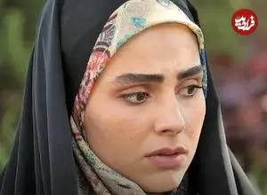 عکس| سفر در زمان؛ «نازگل فردوس» سریال ستایش 3 در یک کافه در فرانسه؛ سال 98