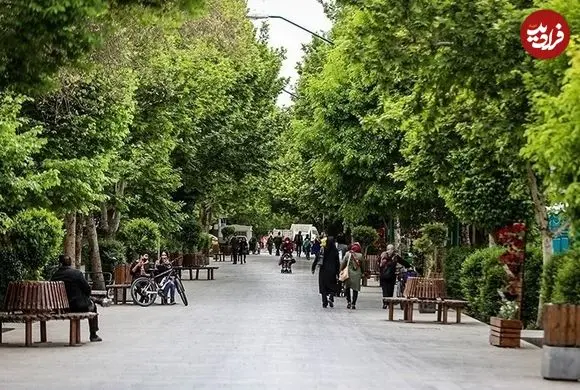 عکس| سفر به ایران قدیم؛ منظرۀ «چهارباغ اصفهان» از سمت سی و سه پل؛ 135 سال قبل