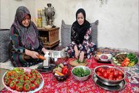 ببینید| غذای روستایی در ایران؛ پخت کتلت و تهیه ترشی گوجه